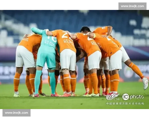 泰达逆转精彩表现夺得关键胜利振奋球迷士气