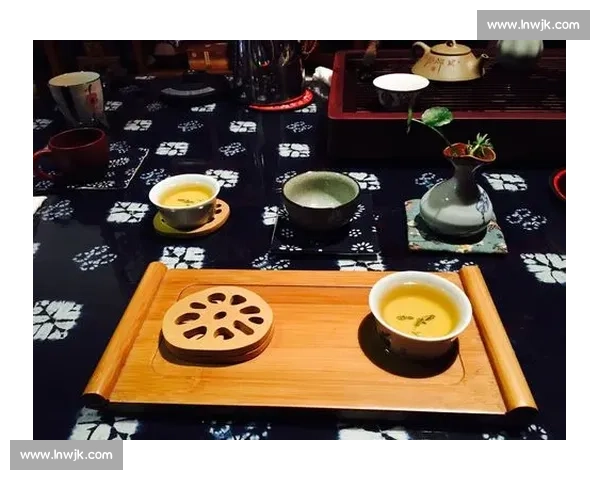《传统工艺与茶文化的交融探讨以养壶比赛为载体的文化传承与创新》